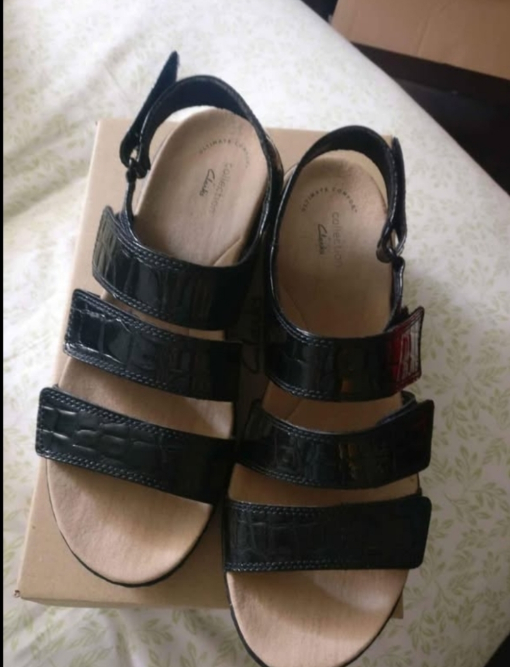 Clarks Sandals Black Patent Size 10 NEW